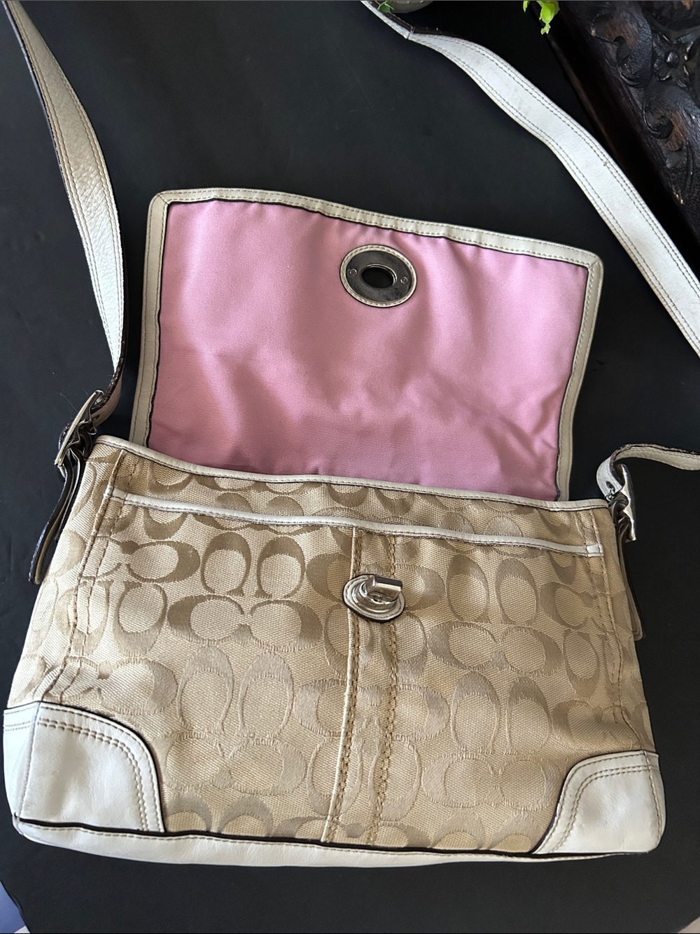 Vintage Coach Soho (or Hamptons) Signature Flap Shoulder Bag F13972 - Picture 9 of 13